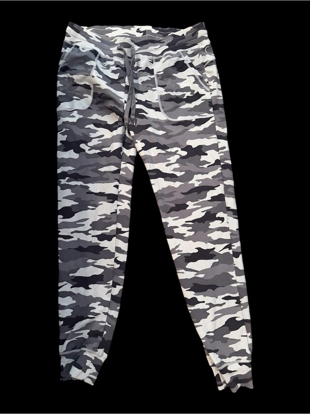 Zyia Women’s Unwind Grey Camo Jogger Pants